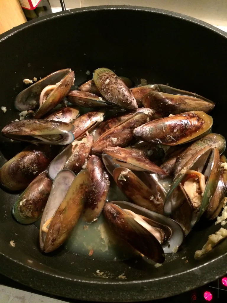 Saffron Mussels
